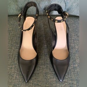 GENUINE LEATHER PUMPS HEELS ANKLE STRAPS GOLD STUDS LIKE NEW 9 1/2